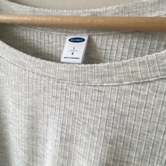 Old Navy Ribbed Top - Picture 2 of 3